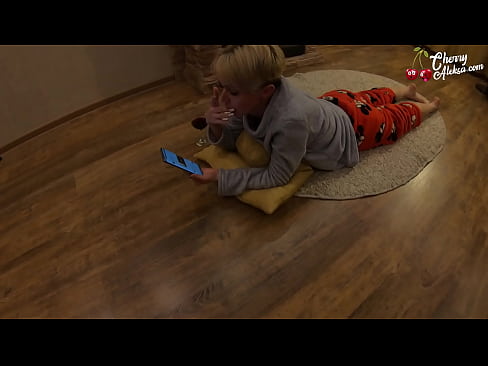 ❤️ Skør blondine suger kæmpe pik og hopper på den - analsex Sex video at da.dienlanhbk.top