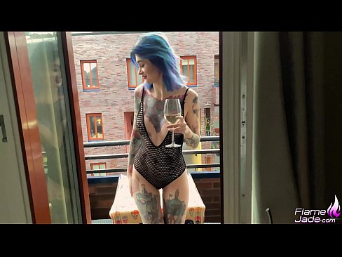 ❤️ Kæmpe pige suger med en sut og knepper lidenskabeligt under åben himmel Sex video at da.dienlanhbk.top